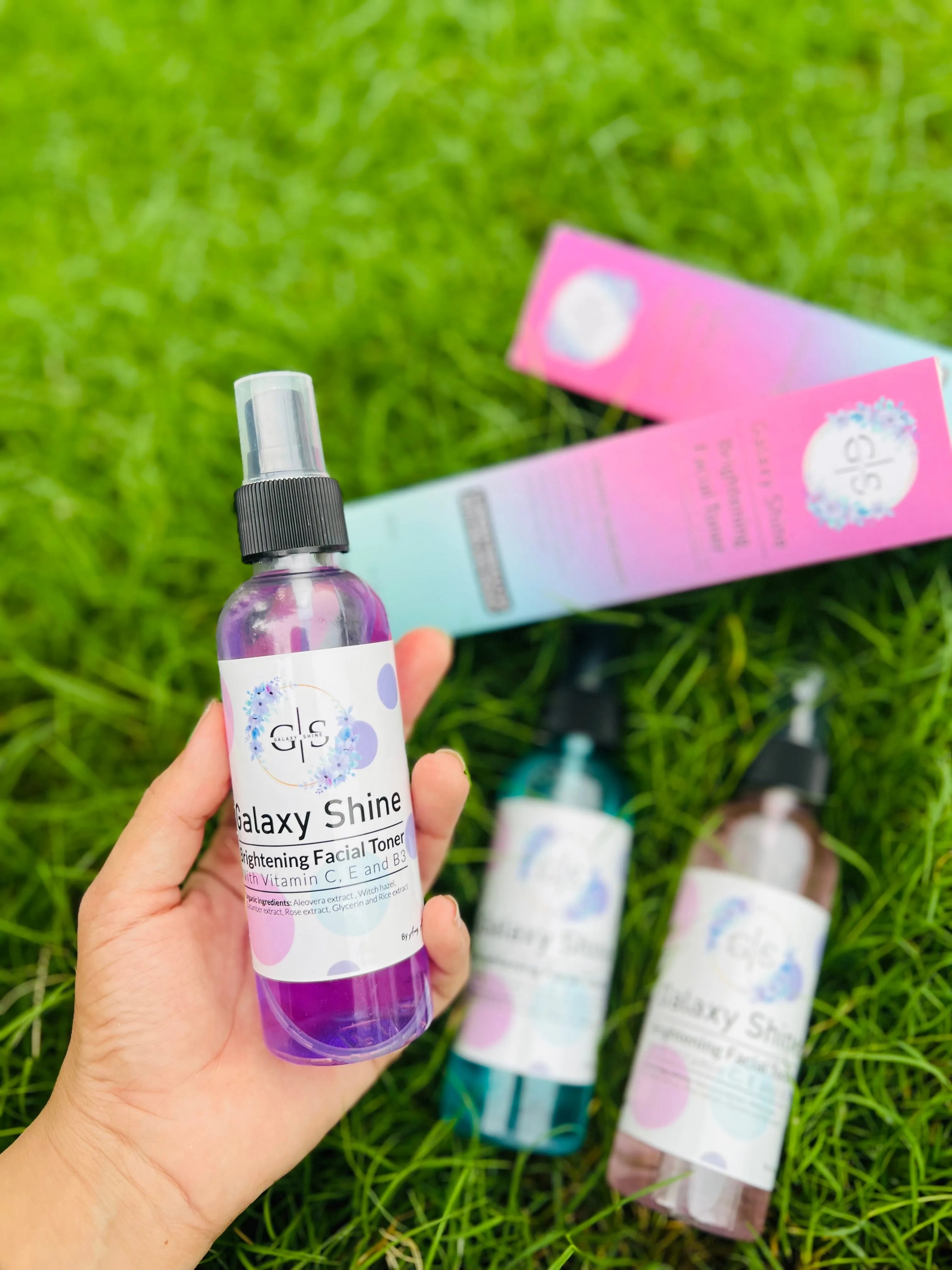 Face Brightening Toner with Niacinamide