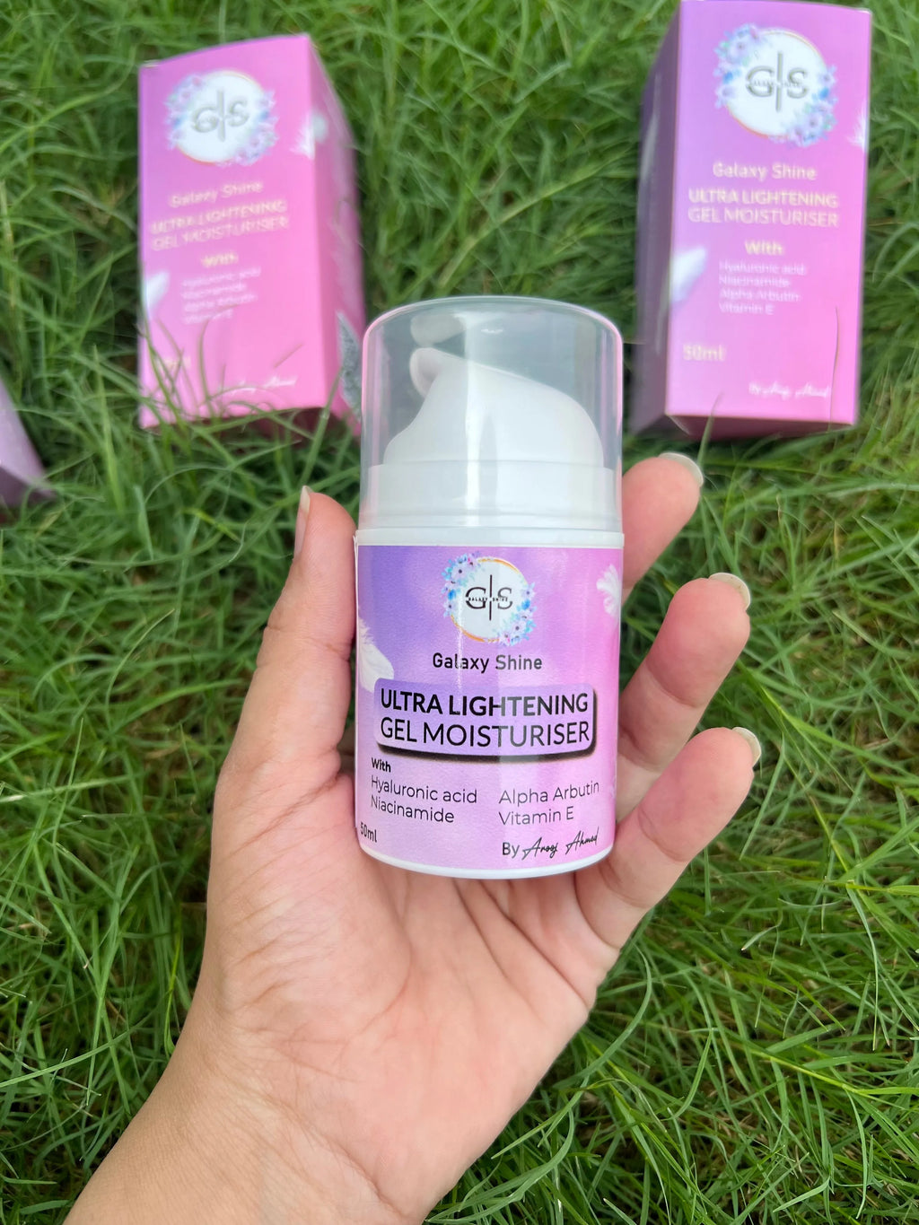 Ultra Lightening Gel Moisturiser & Primer